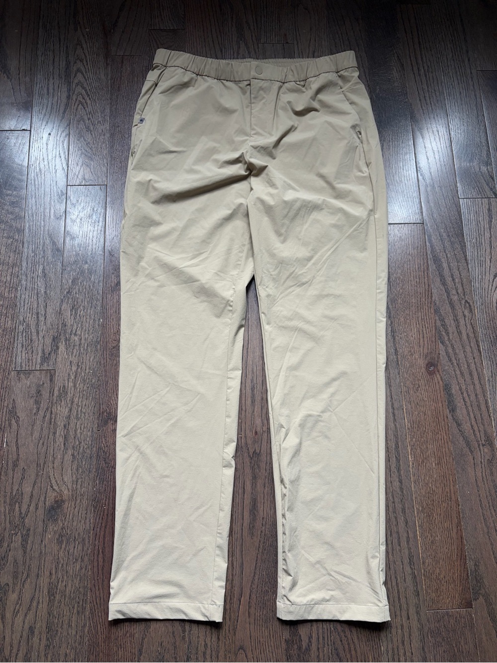 FIGS Technical Collection Mens XL Tall Scrub Pants Beige/Tan